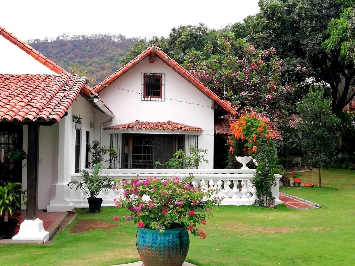 Iguanazu Bed&Breakfast Guayaquil Exterior foto